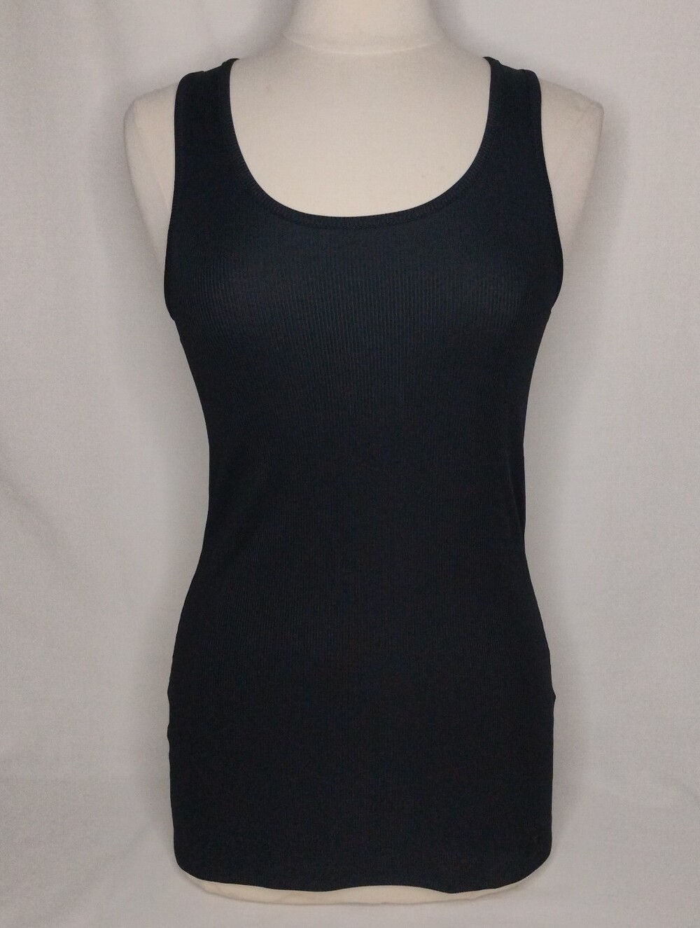 Women's Large Under Armour Heatgear Black Fitted Tank Top Gym Athletic Bodycon L